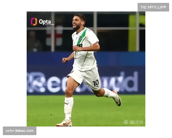 特写镜头:萨索洛前锋贝拉尔迪多次尝试一对一突破,考验国米边路防守